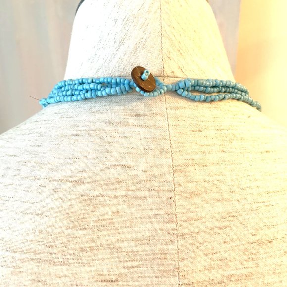 Shell necklace with turquoise color beads - Picture 2 of 6